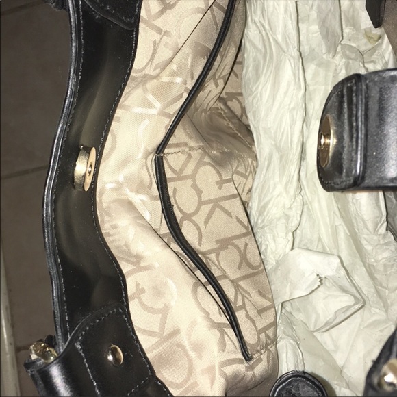 Calvin Klein Shoulder Purse - Picture 5 of 8